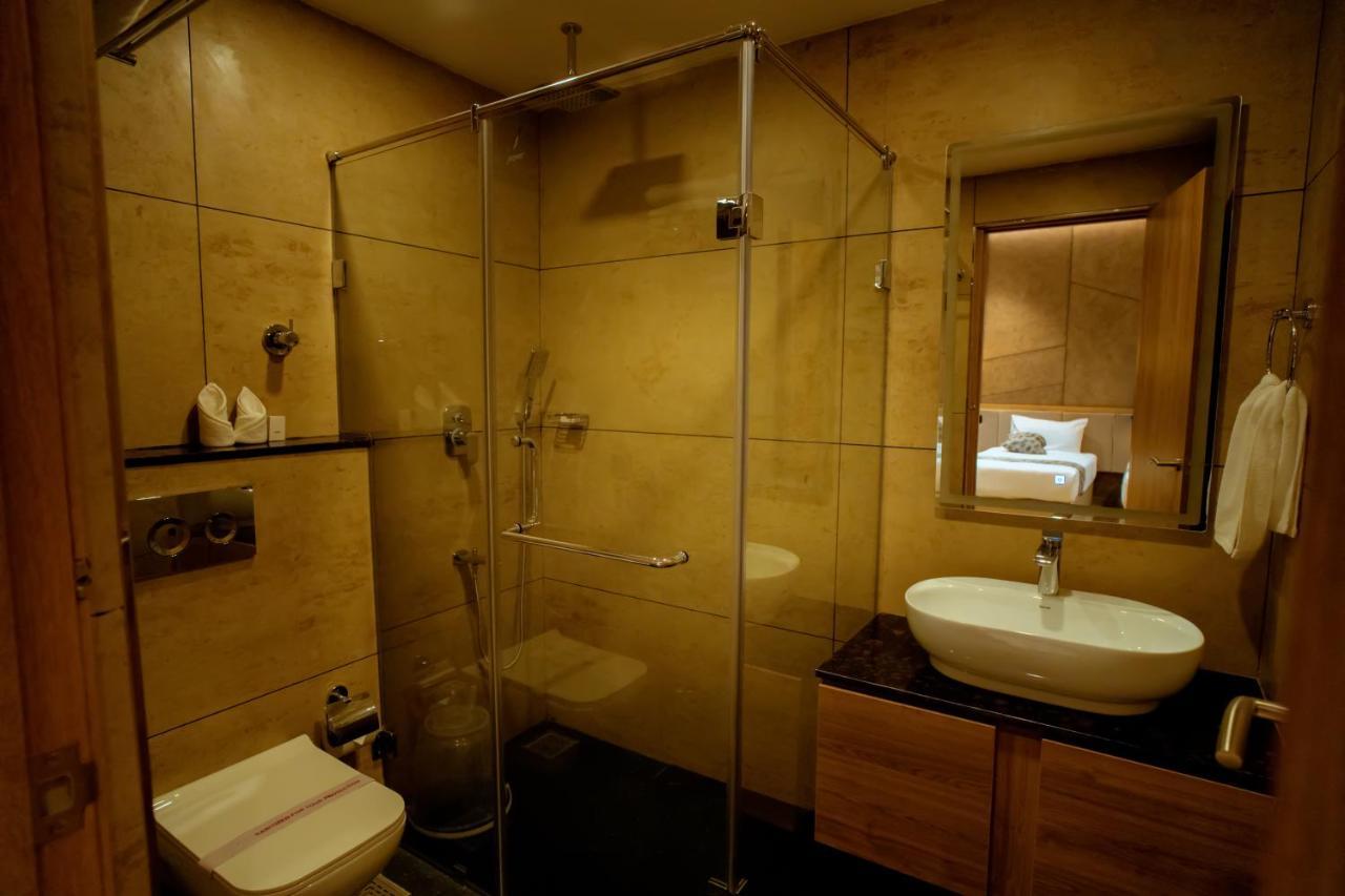 Beeza Clubhouse Hotel Kottayam Eksteriør billede