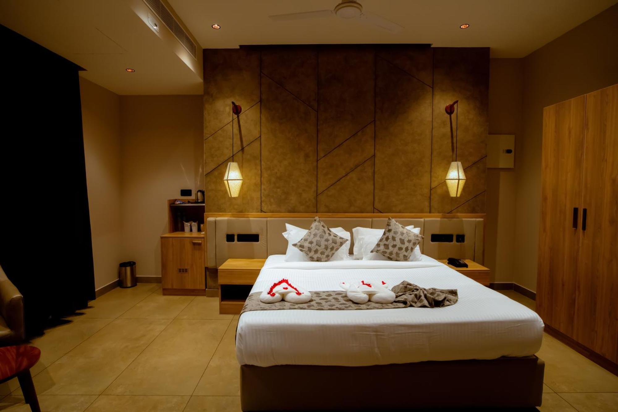 Beeza Clubhouse Hotel Kottayam Eksteriør billede
